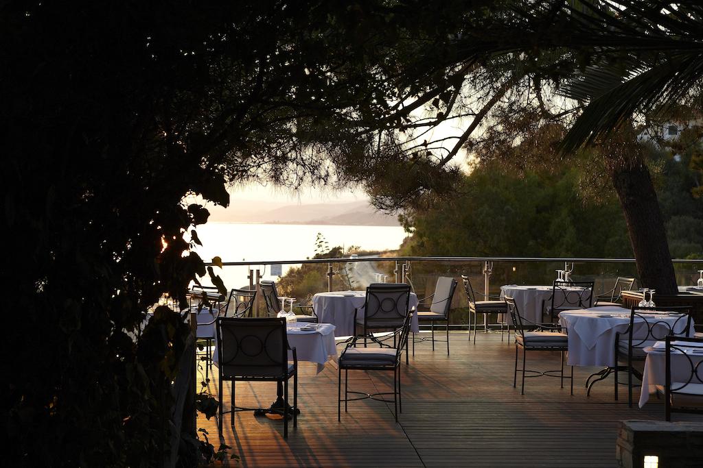 5 нощувки със закуски и вечери в луксозния хотел Eagles Palace 5*, Халкидики, Гърция през Май! - Снимка 6