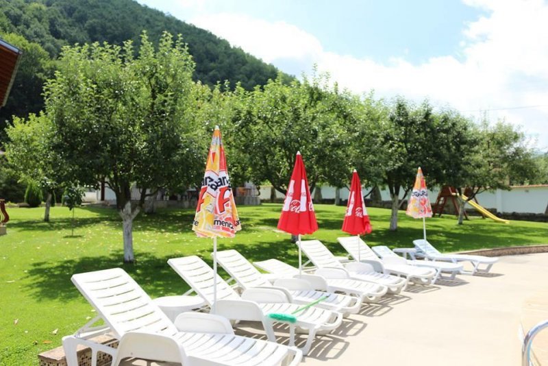 Хотелки комплекс Край Реката - Снимка 11