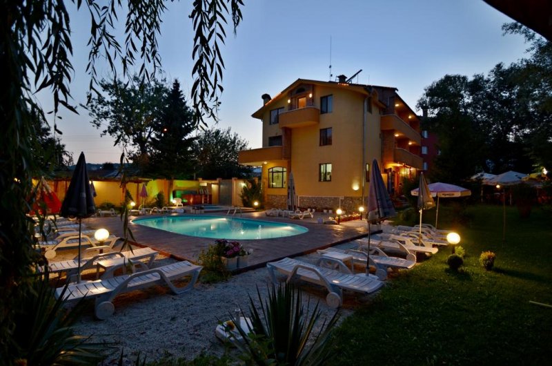 Семеен хотел Ив - Снимка 2