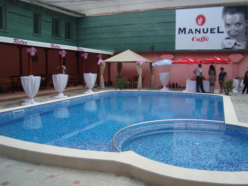 Семеен Хотел Релакс - Снимка 3