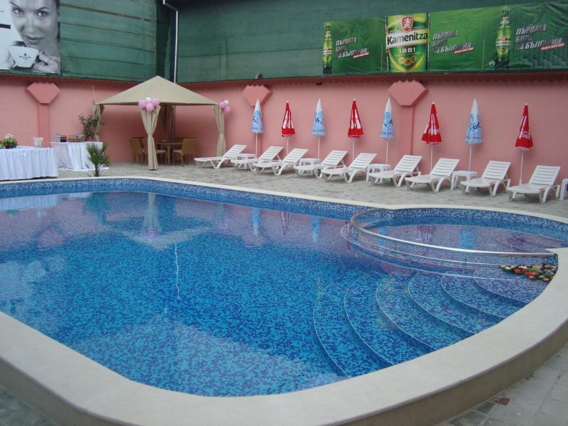 Семеен Хотел Релакс - Снимка 10