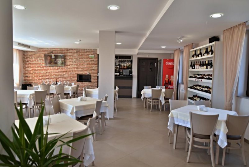 Хотел Ла Каза - Снимка 1