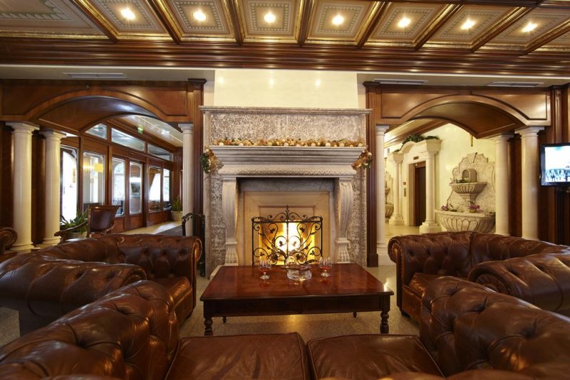 Хотел Феста Уинтър Палас - Снимка 8