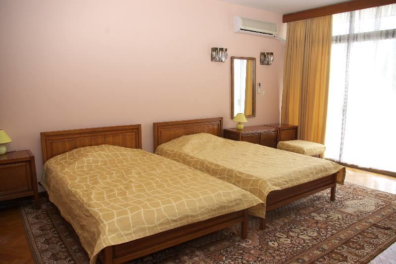 Хотел Свети Врач - Снимка 1