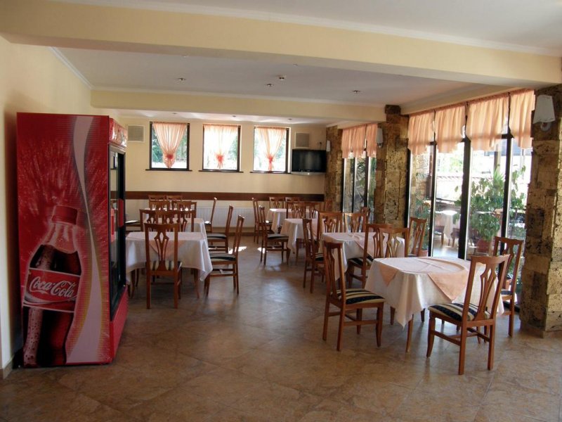 Хотел Център - Снимка 1