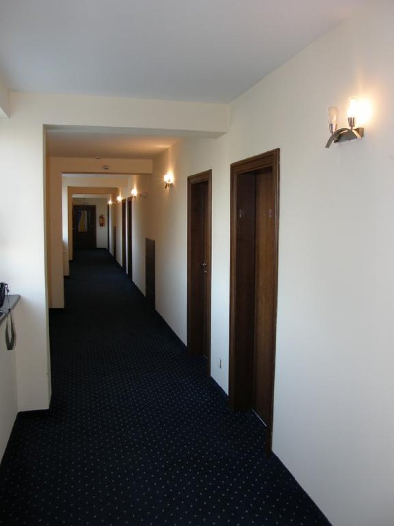 Хотел Център - Снимка 10