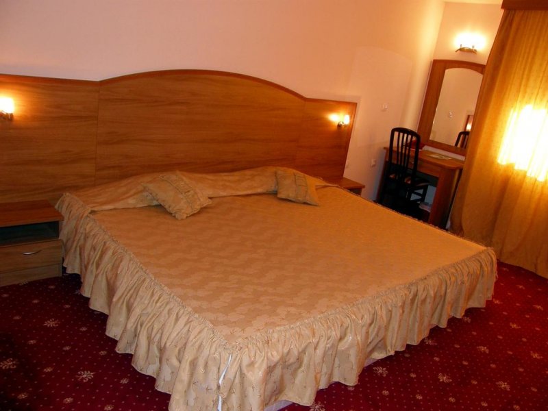 Хотел Център - Снимка 4