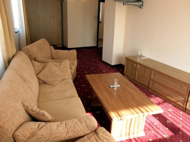 Хотел Център - Снимка 9