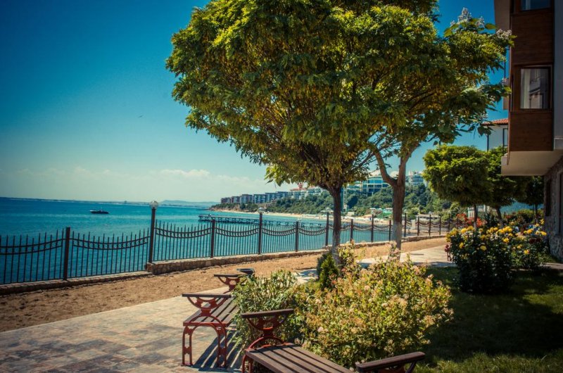 Апартхотел Месамбрия Форт Бийч - Снимка 5