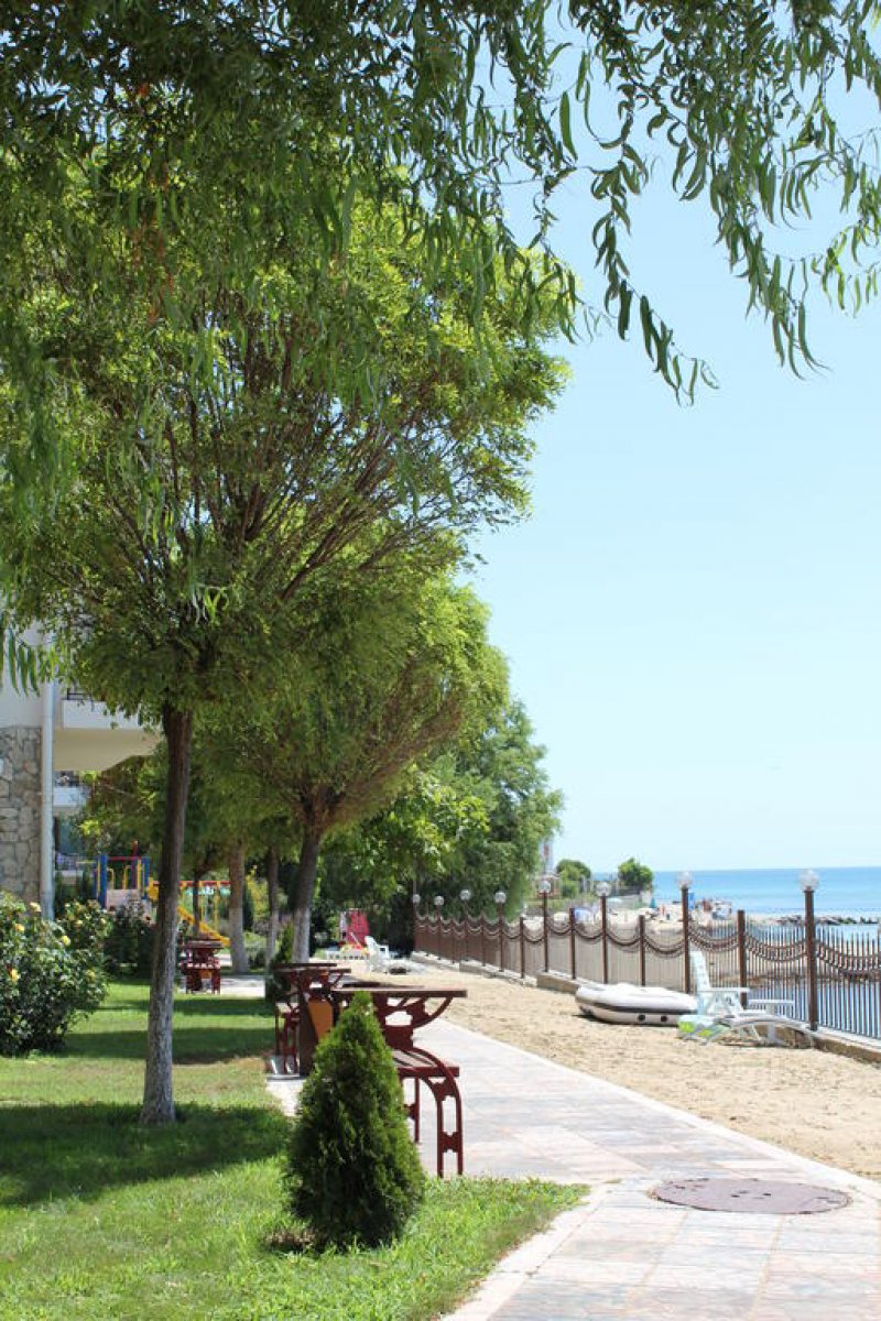 Апартхотел Месамбрия Форт Бийч - Снимка 1