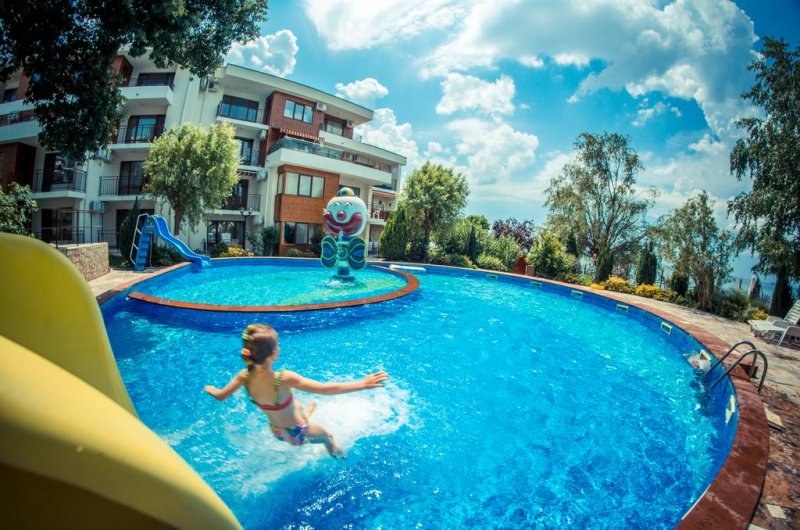 Апартхотел Месамбрия Форт Бийч - Снимка 1