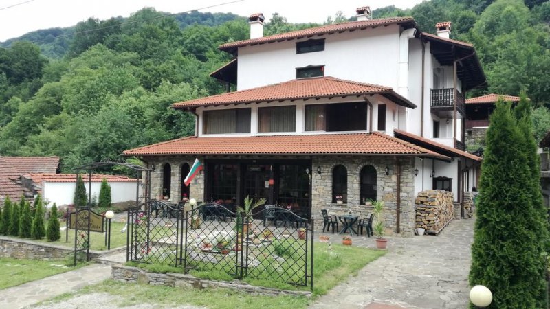 Семеен хотел Чифлик Хилс и СПА - Снимка 2