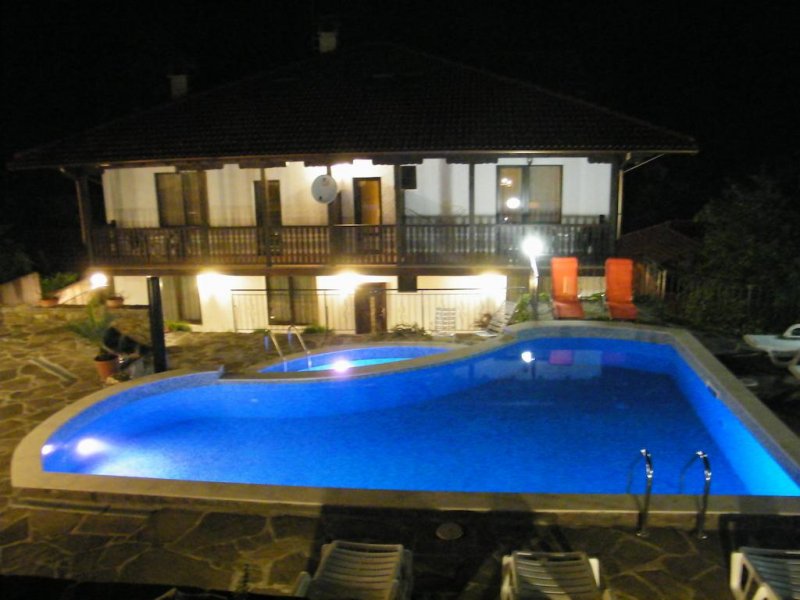 Семеен хотел Чифлик Хилс и СПА - Снимка 11