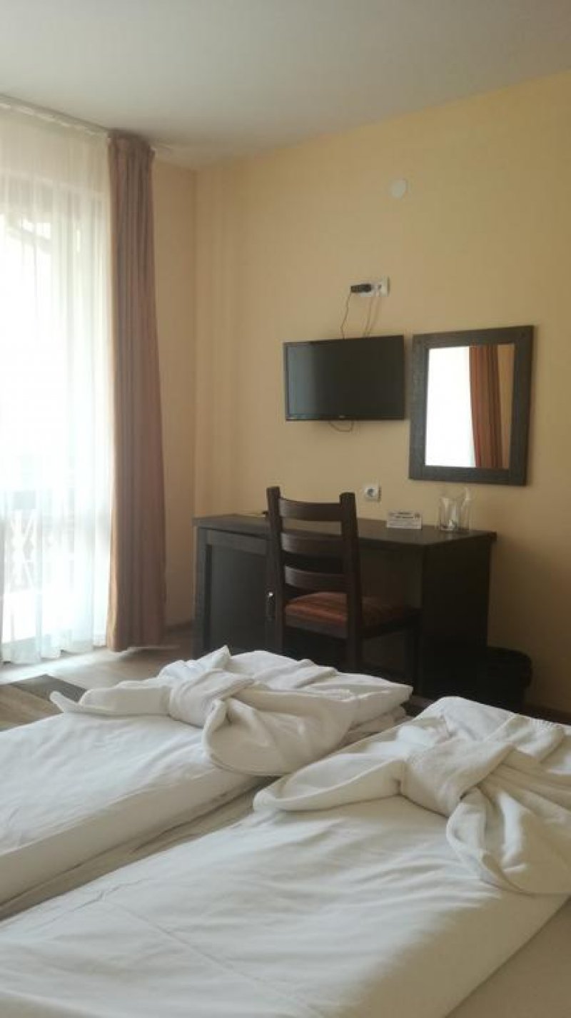 Семеен хотел Чифлик Хилс и СПА - Снимка 10