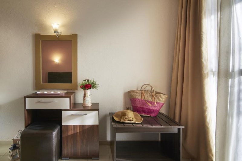 Rema Hotel - Снимка 1