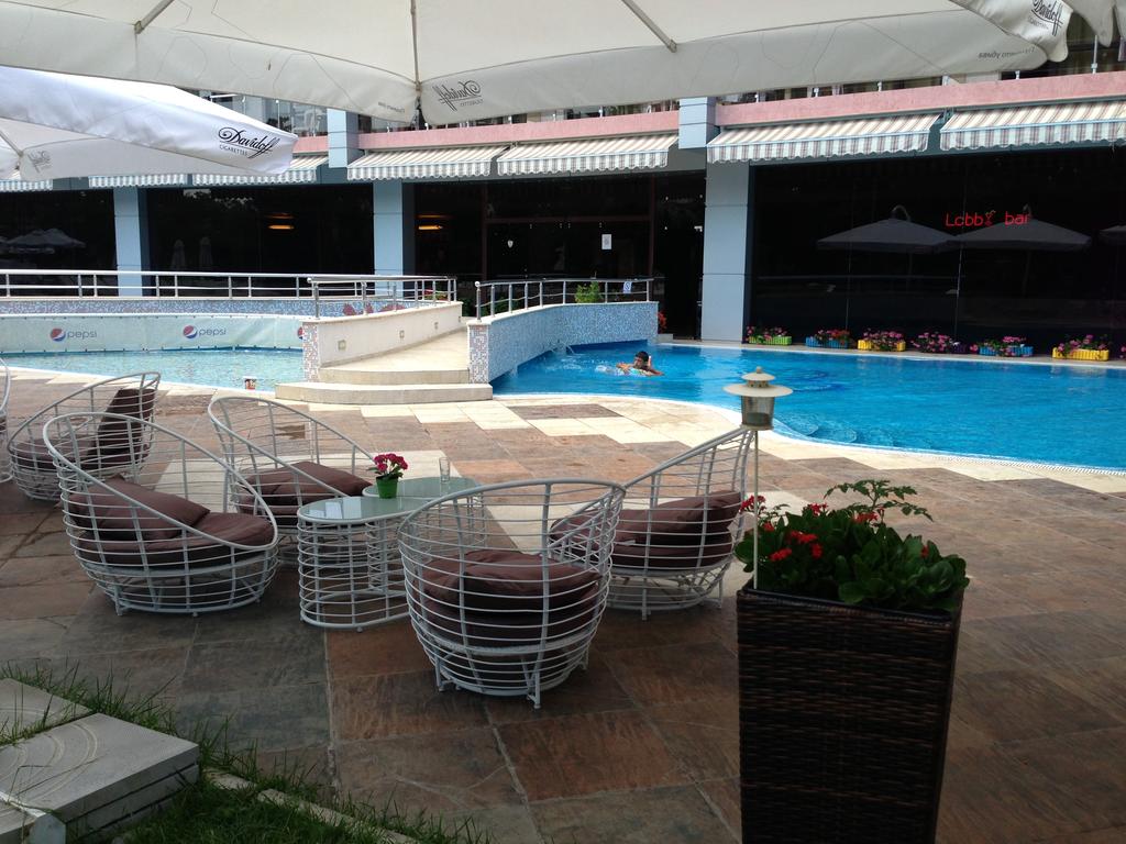 Еднодневен пакет на база All Inclusive Light + ползване на басейн в Хотел Фламинго, Слънчев бряг - Снимка 10