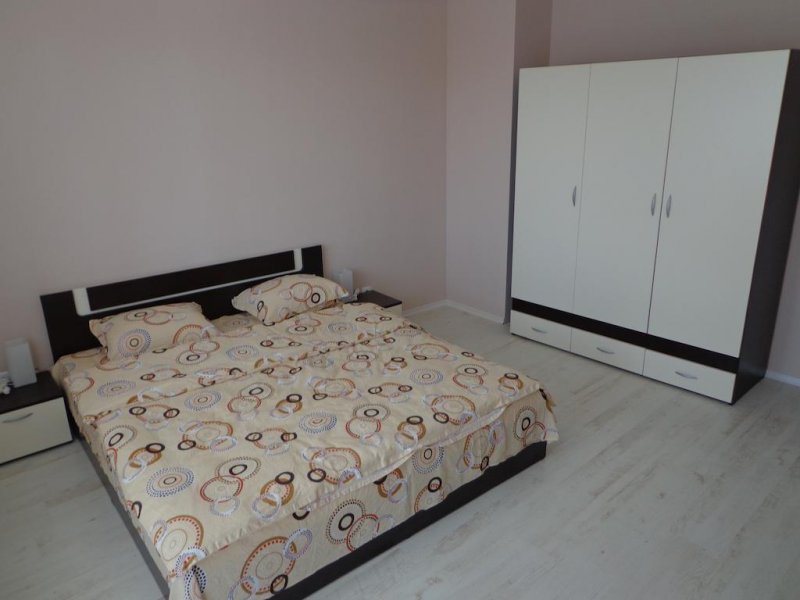 Вили Свети Николова - Снимка 1