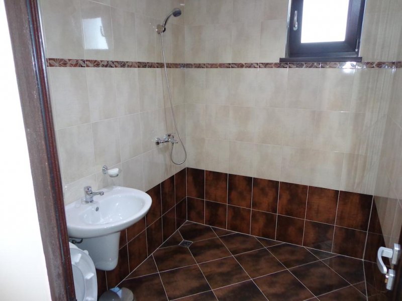 Вили Свети Николова - Снимка 4