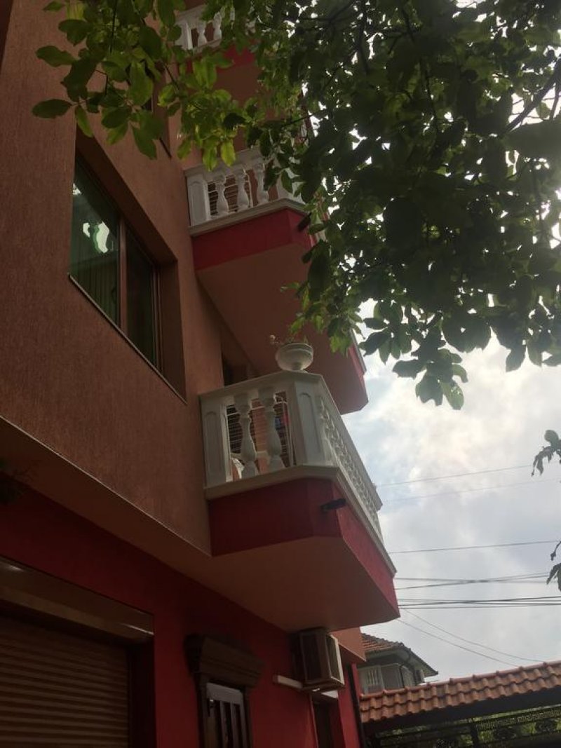 Семеен хотел Ред Хаус - Снимка 8