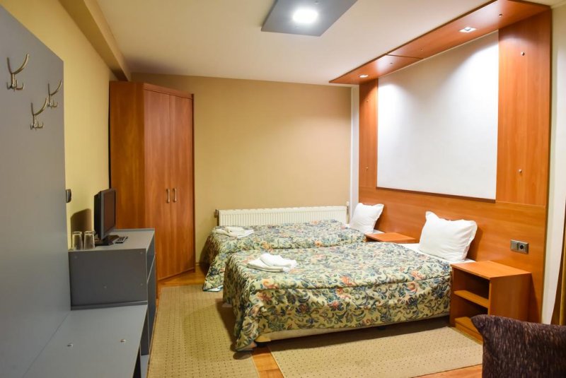 Хотел Ротманс - Снимка 3