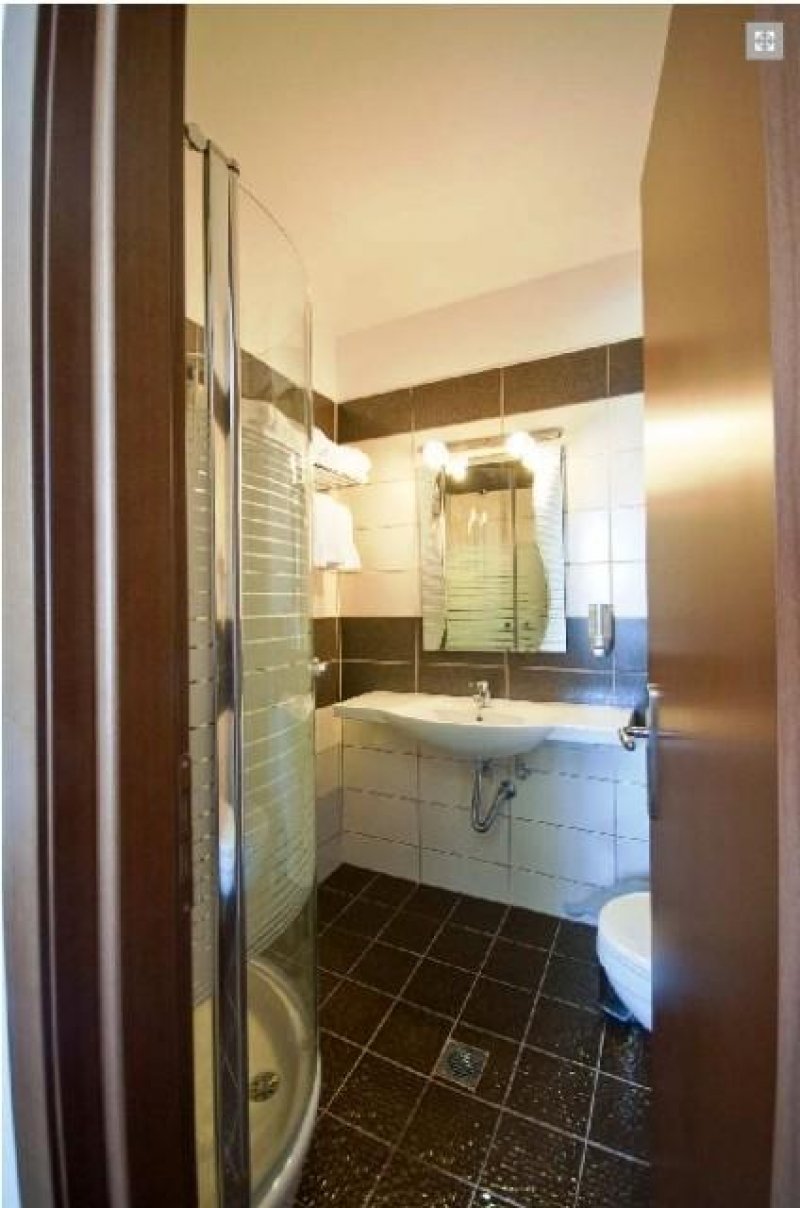 Sun Beach Hotel - Снимка 1