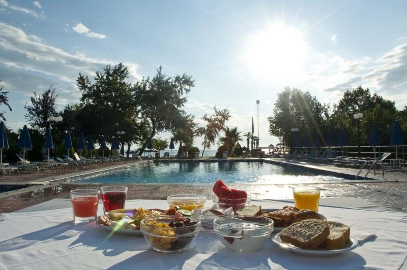 Sun Beach Hotel - Снимка 7