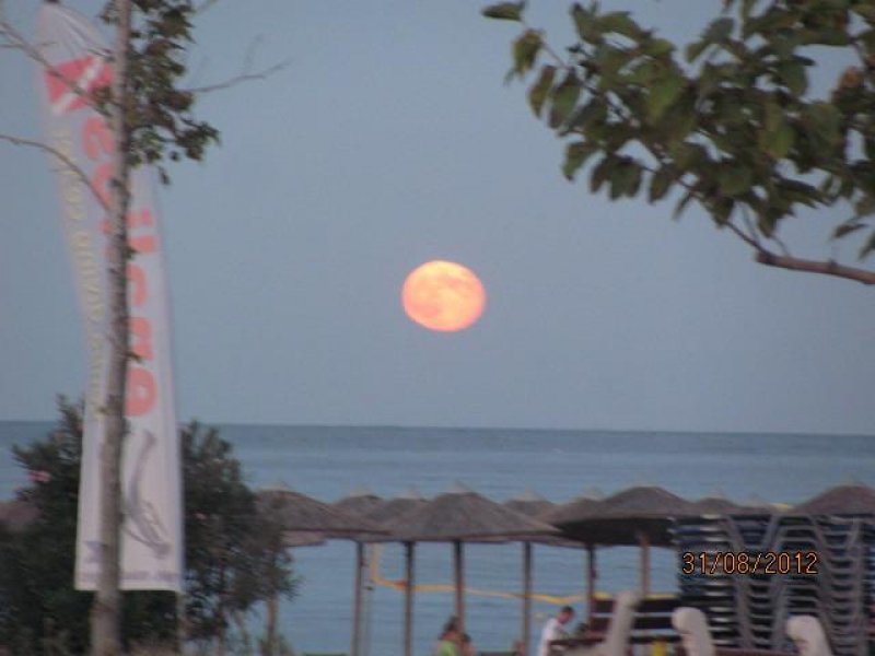 Sun Beach Hotel - Снимка 4