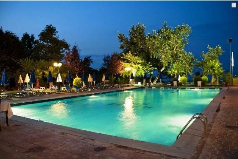 Sun Beach Hotel - Снимка 7