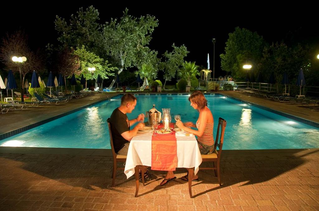През Август: 5 нощувки със закуски и вечери в хотел Sun Beach Platamonas 3*, Олимпийска Ривиера, Гърция! Дете до 11.99г. - безплатно! - Снимка 4
