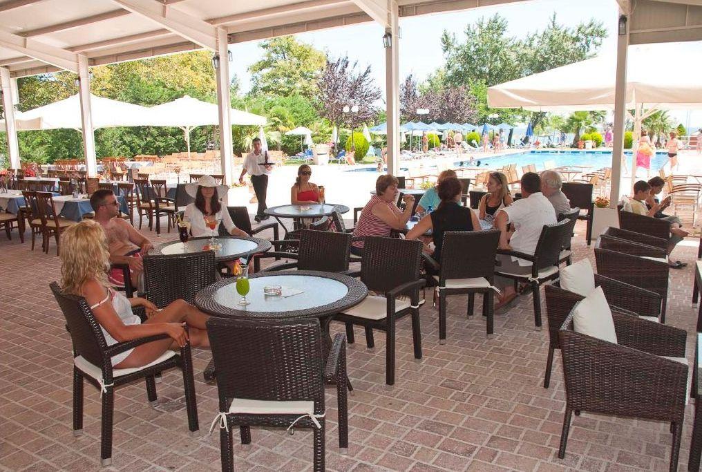 През Август: 5 нощувки със закуски и вечери в хотел Sun Beach Platamonas 3*, Олимпийска Ривиера, Гърция! Дете до 11.99г. - безплатно! - Снимка 3