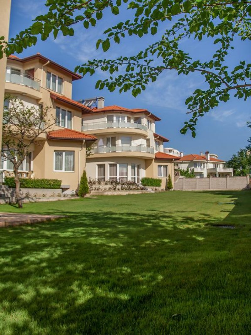 Комплекс Пика - Снимка 0