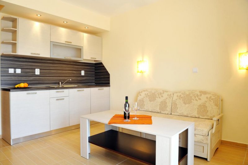 Хотел Ирис - Снимка 2