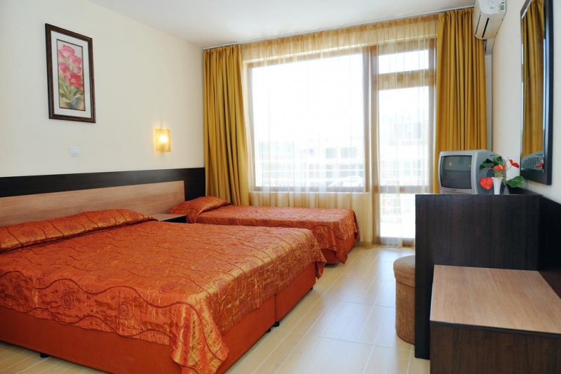 Хотел Ирис - Снимка 10