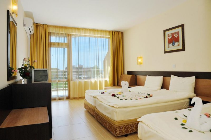 Хотел Ирис - Снимка 11