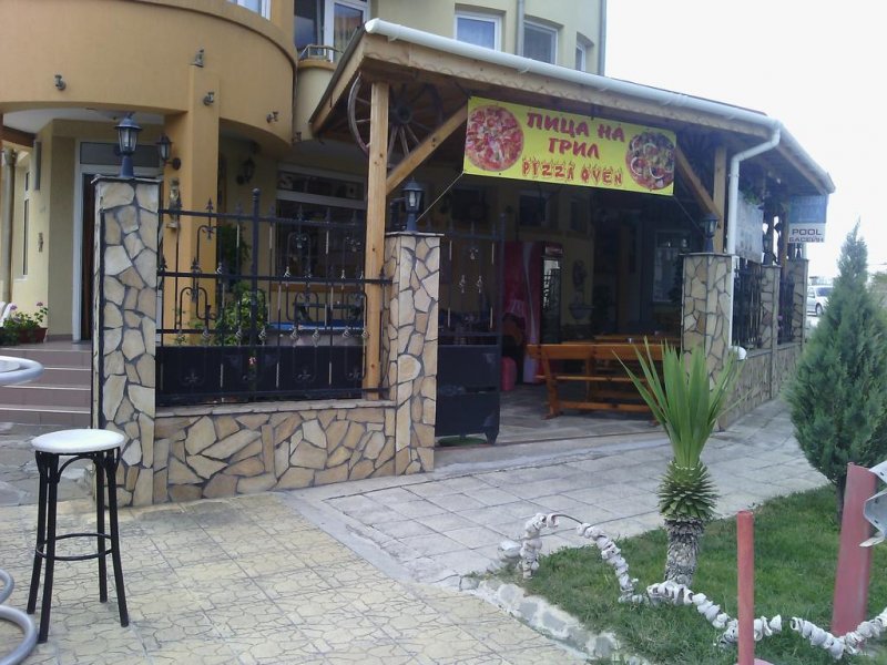 Къща за гости Бостън - Снимка 8