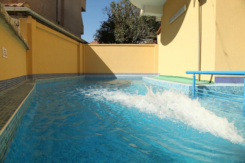 Къща за гости Бостън - Снимка 7