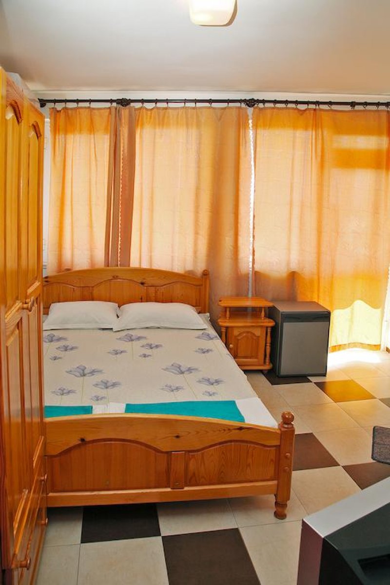 Къща за гости Бостън - Снимка 11