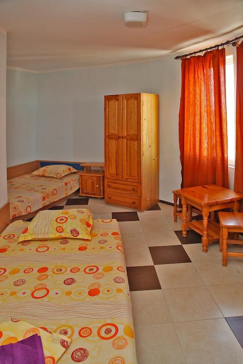 Къща за гости Бостън - Снимка 8