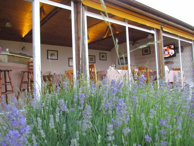 Вили и бунгала Панорама - Снимка 1