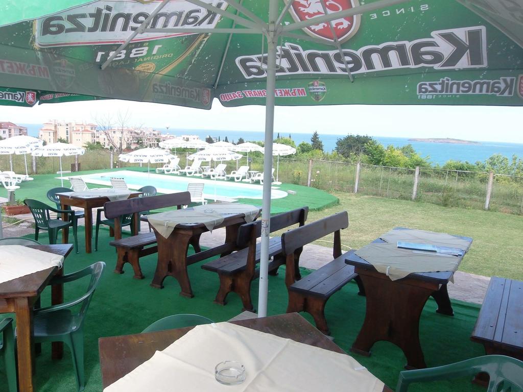 Великден на брега на морето в бунгала Панорама, Черноморец! 2 или 3 нощувки на човек със закуски и вечери + празничен обяд - Снимка 9