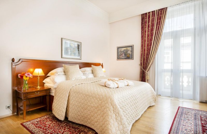 Boutique Hotel Seven Days - Снимка 10