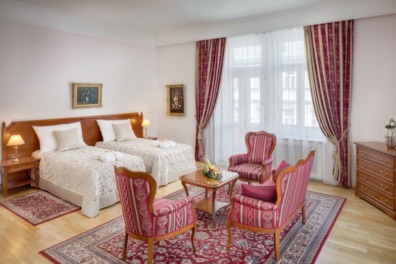 Boutique Hotel Seven Days - Снимка 1