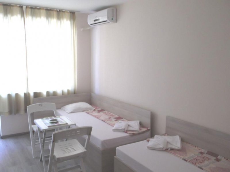 Къща за гости Камбурови - Снимка 2