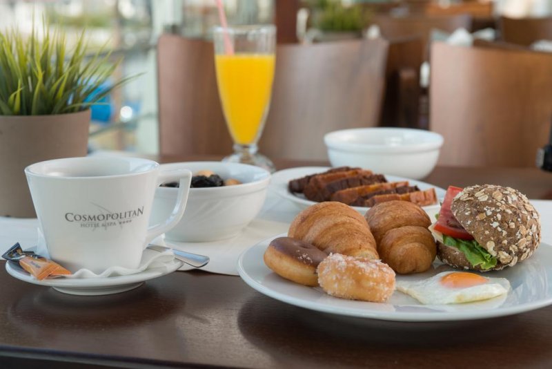 Cosmopolitan Hotel & Spa - Снимка 1