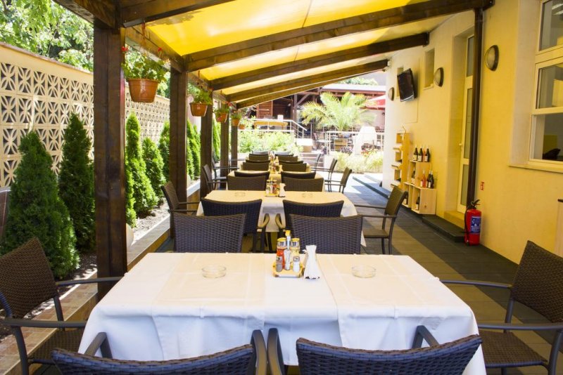 Вила Амброзия - Снимка 1