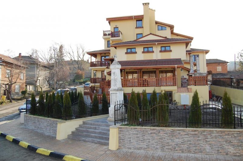 Хотел Русенски Лом - Снимка 0