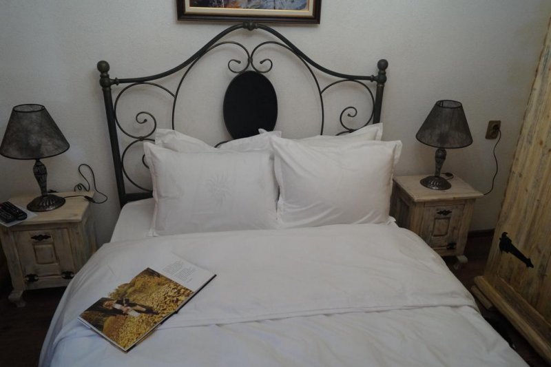  Къща за гости Вила Поликсениа Петиня - Снимка 9