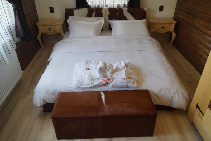 Къща за гости Вила Поликсениа Петиня - Снимка 7