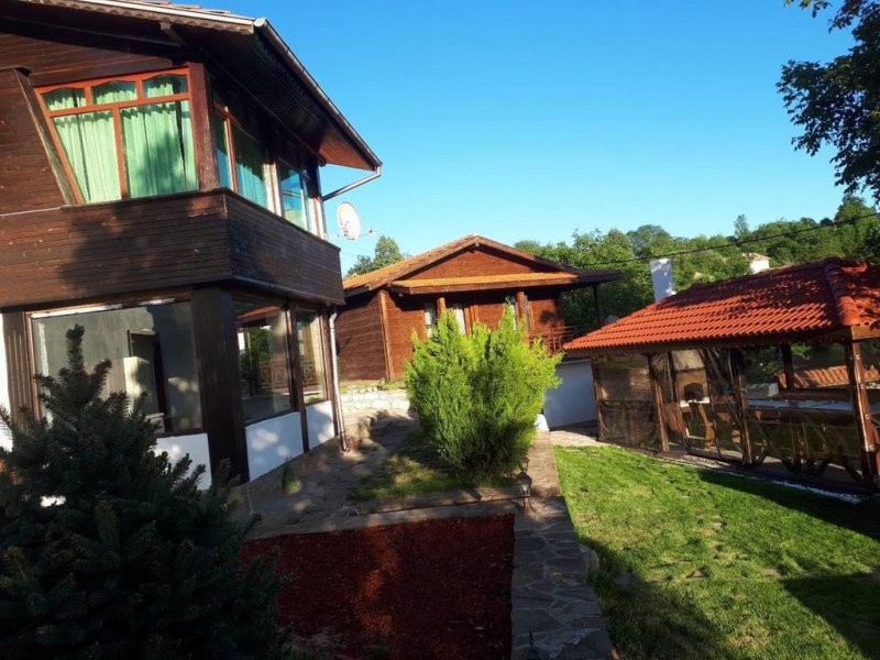  Къща за гости Вила Поликсениа Петиня - Снимка 4