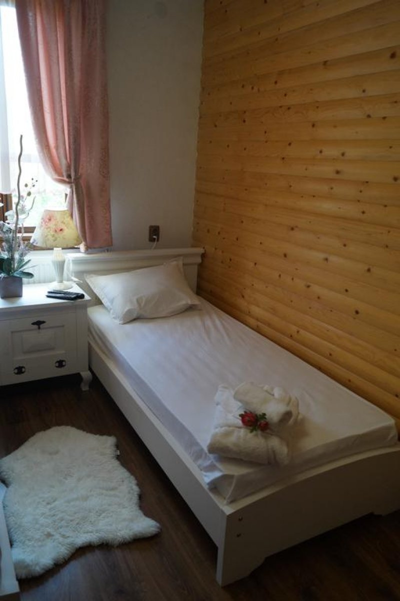 Къща за гости Вила Поликсениа Петиня - Снимка 11